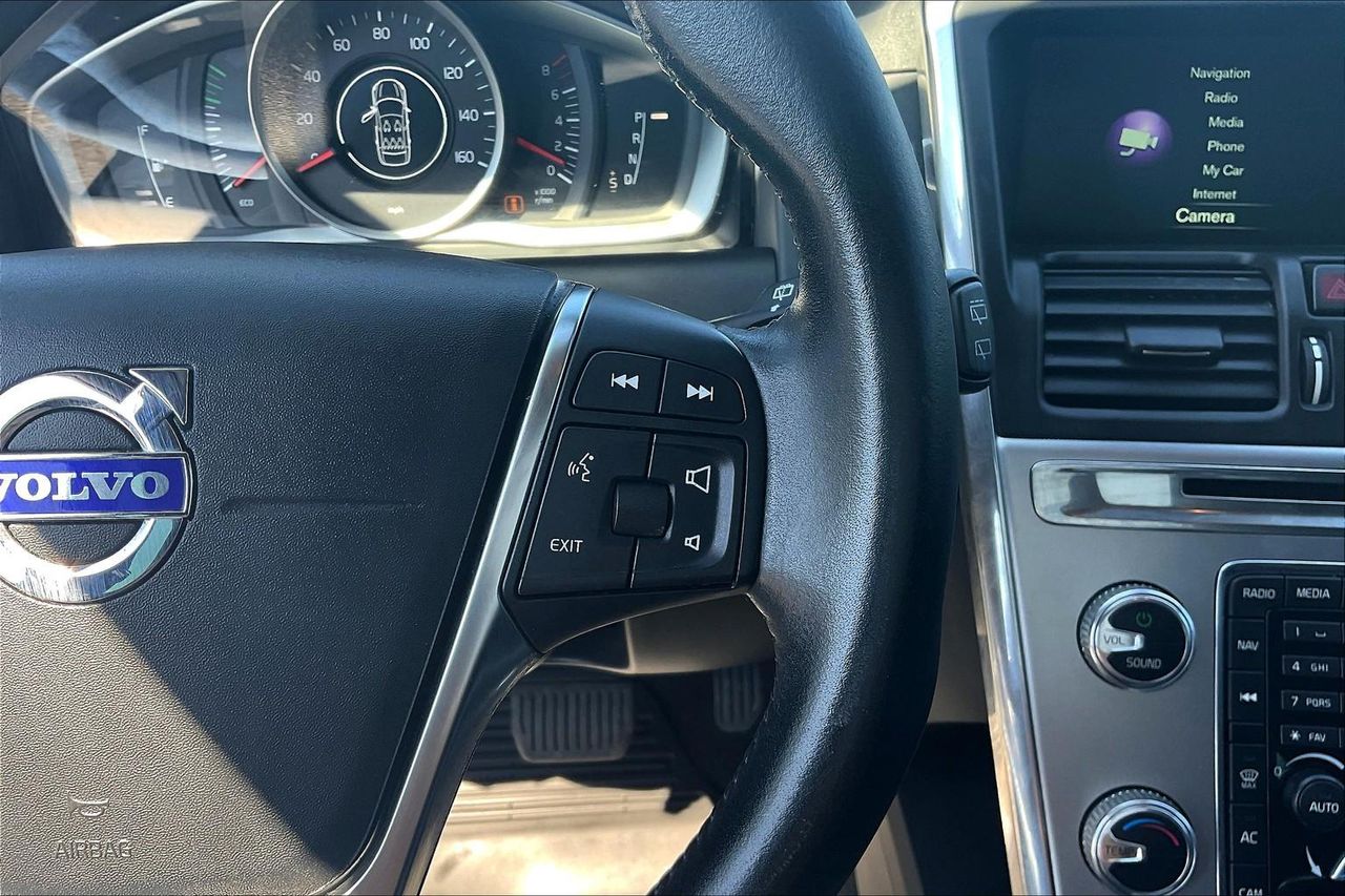 2017 Volvo XC60 T5 photo 9