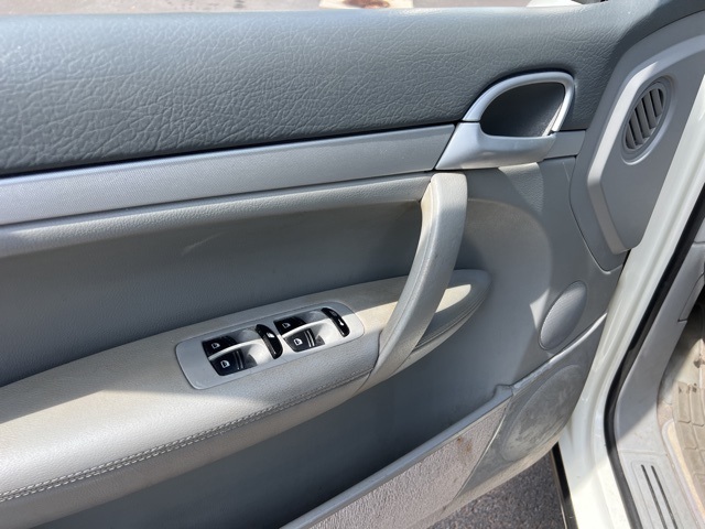 2010 Porsche Cayenne Base photo 14