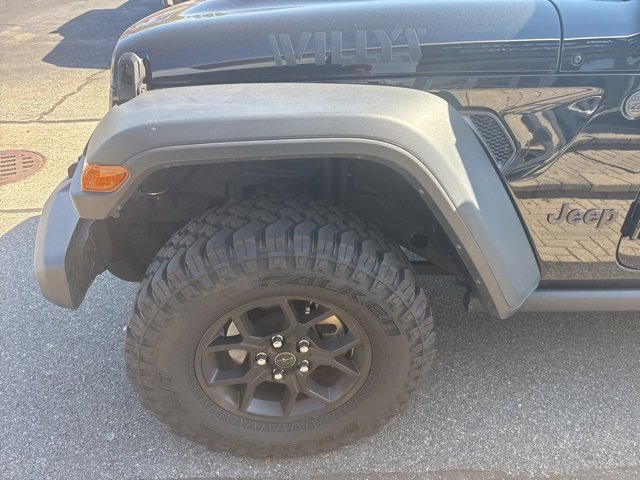 2024 Jeep Wrangler Willys photo 2