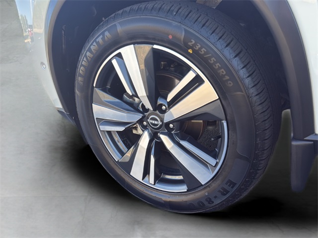2023 Nissan Rogue SL photo 16