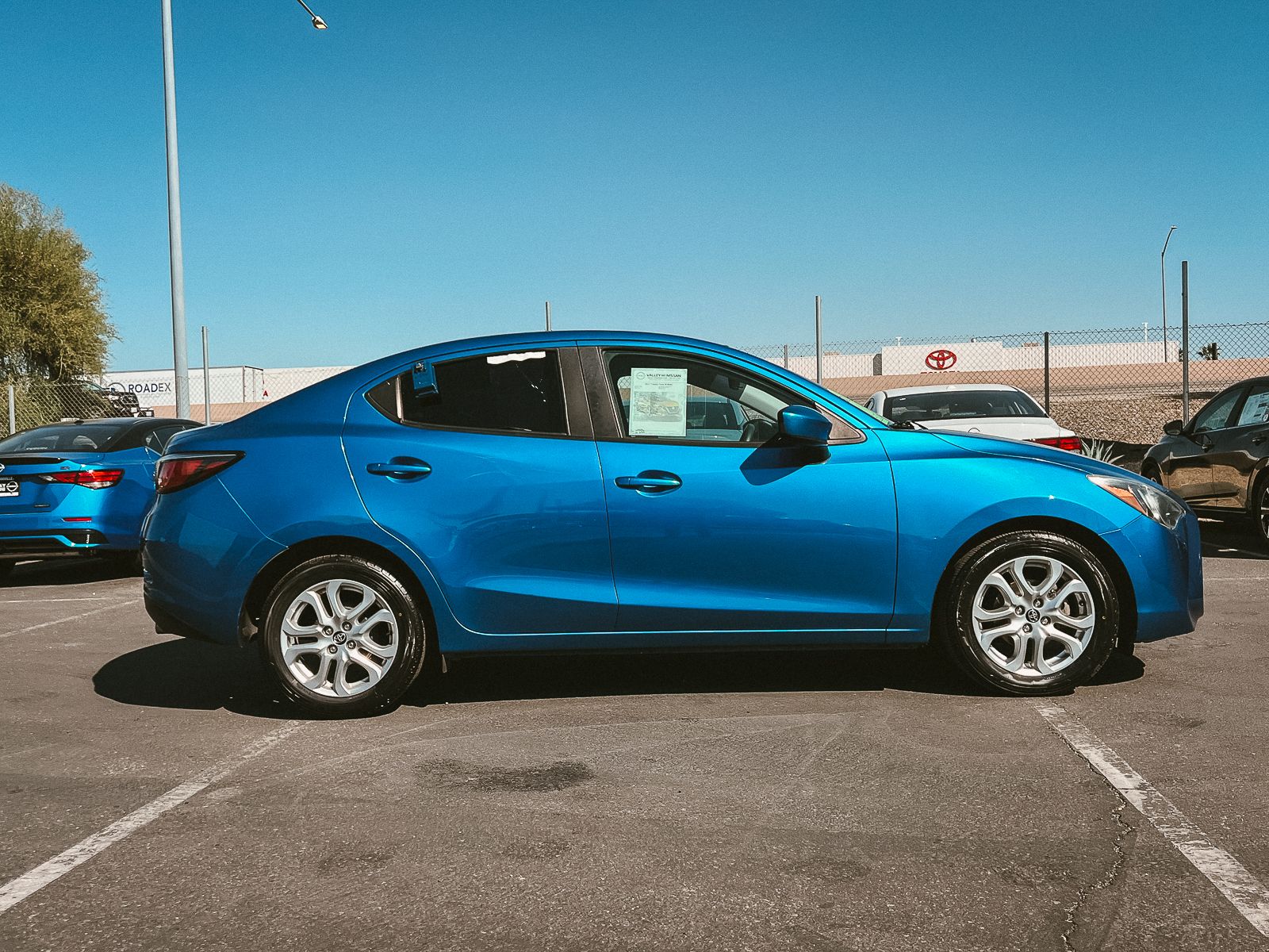 2017 Toyota Yaris iA Base photo 2