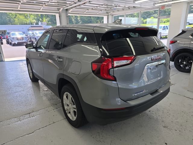 2024 Gmc Terrain SLE photo 3
