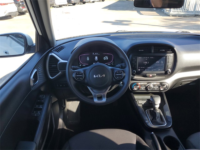 2023 Kia Soul LX photo 23