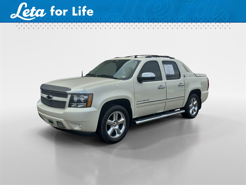2013 Chevrolet Avalanche LTZ's photo