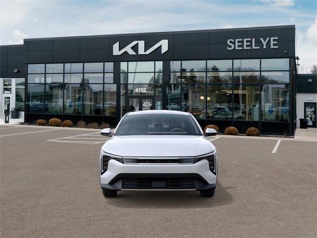2025 Kia K4 EX photo 2
