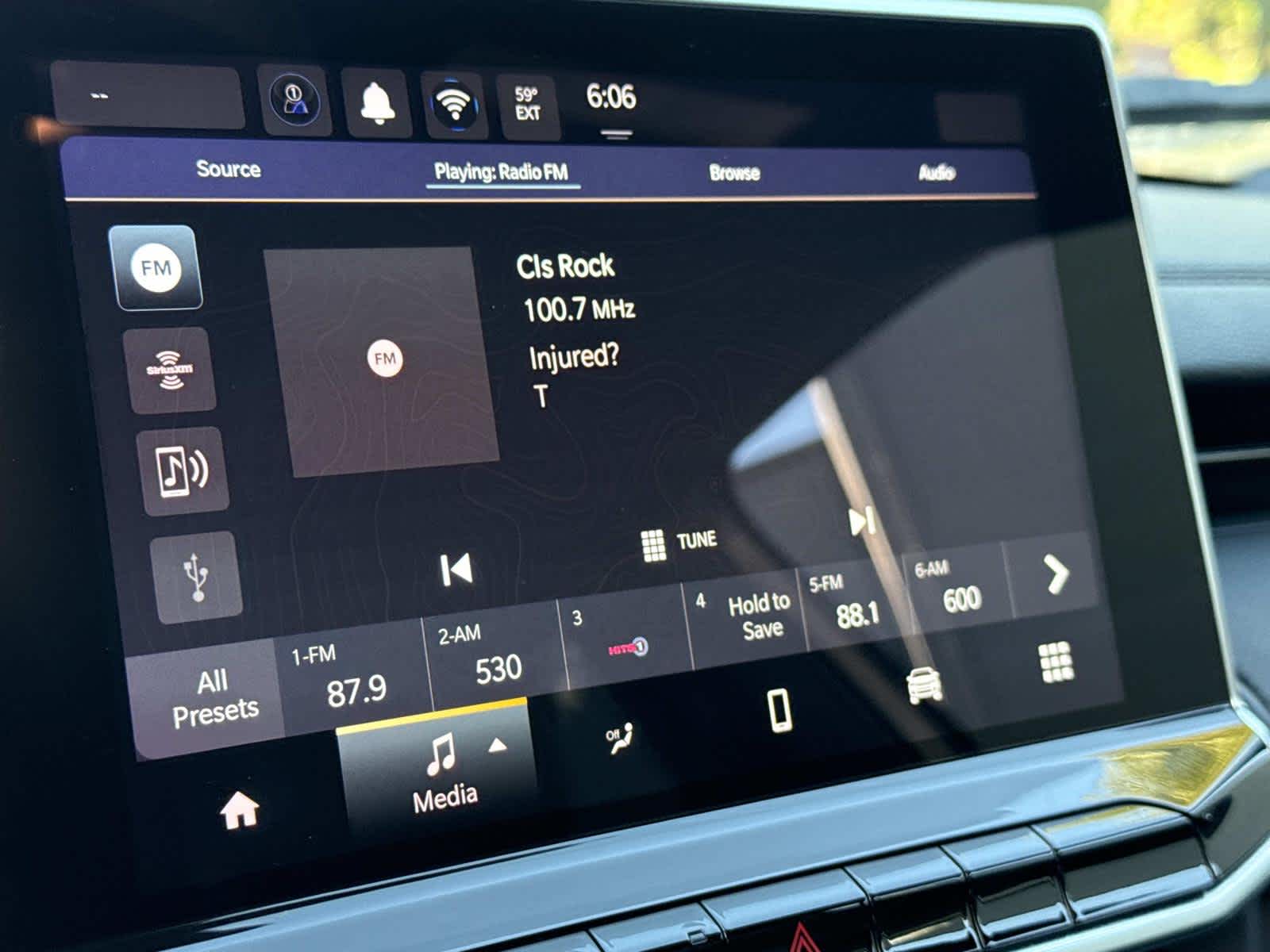 2024 Jeep Compass Latitude photo 3