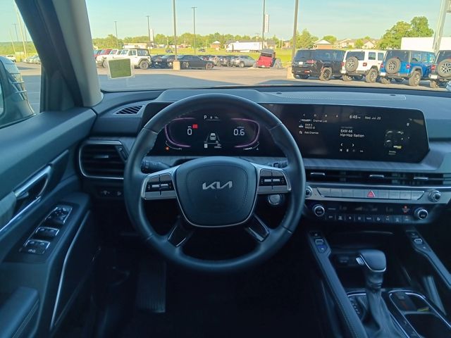 2024 Kia Telluride EX photo 12