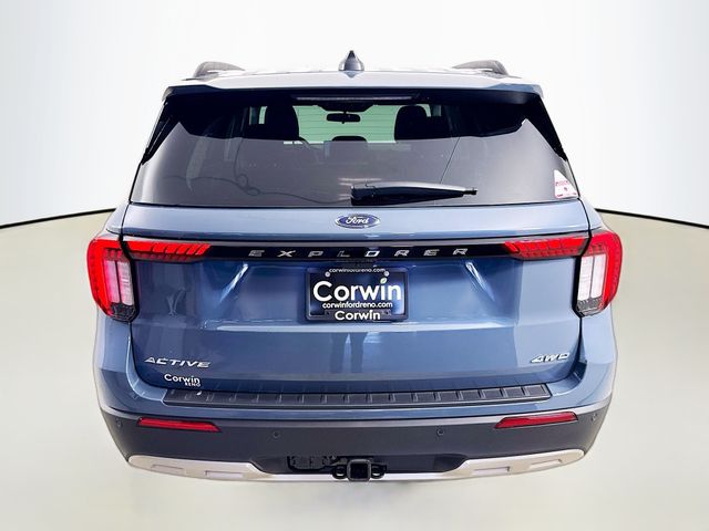 2025 Ford Explorer photo 6