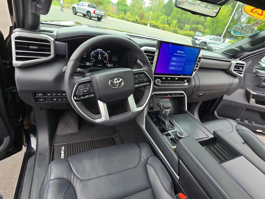 2023 Toyota Tundra Platinum CrewMax photo 15