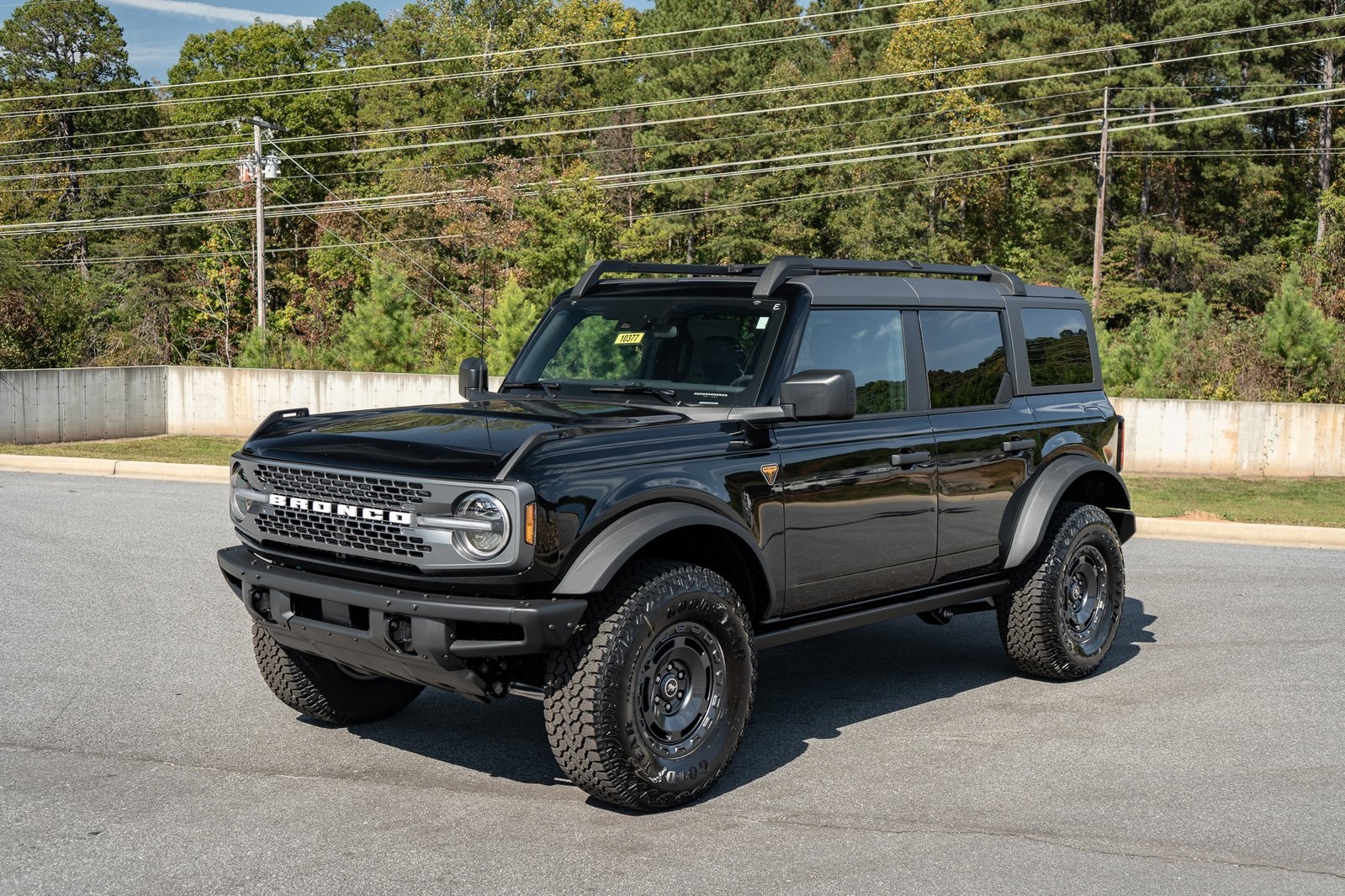 2025 Ford Bronco Badlands photo 3