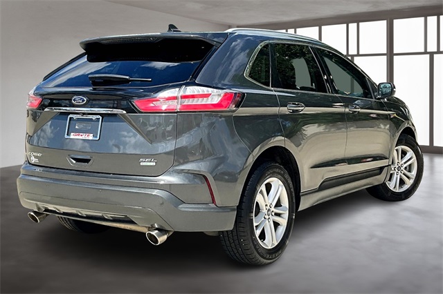 2020 Ford Edge SEL photo 3