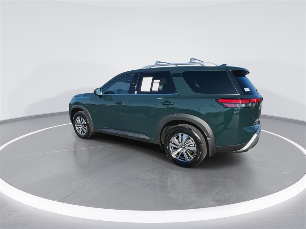 2023 Nissan Pathfinder SL photo 6