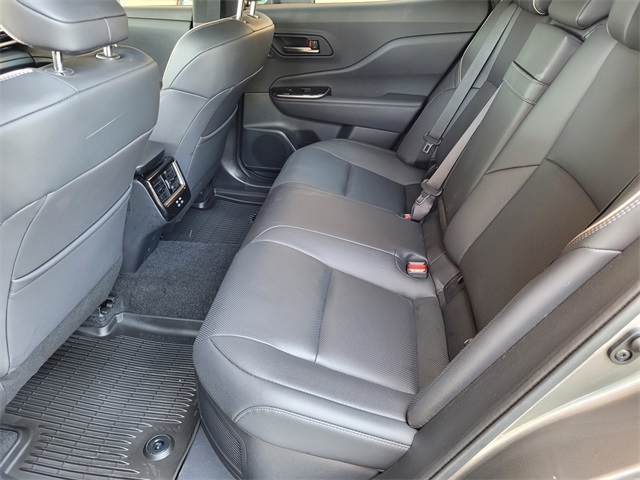 2025 Toyota Crown Platinum photo 17