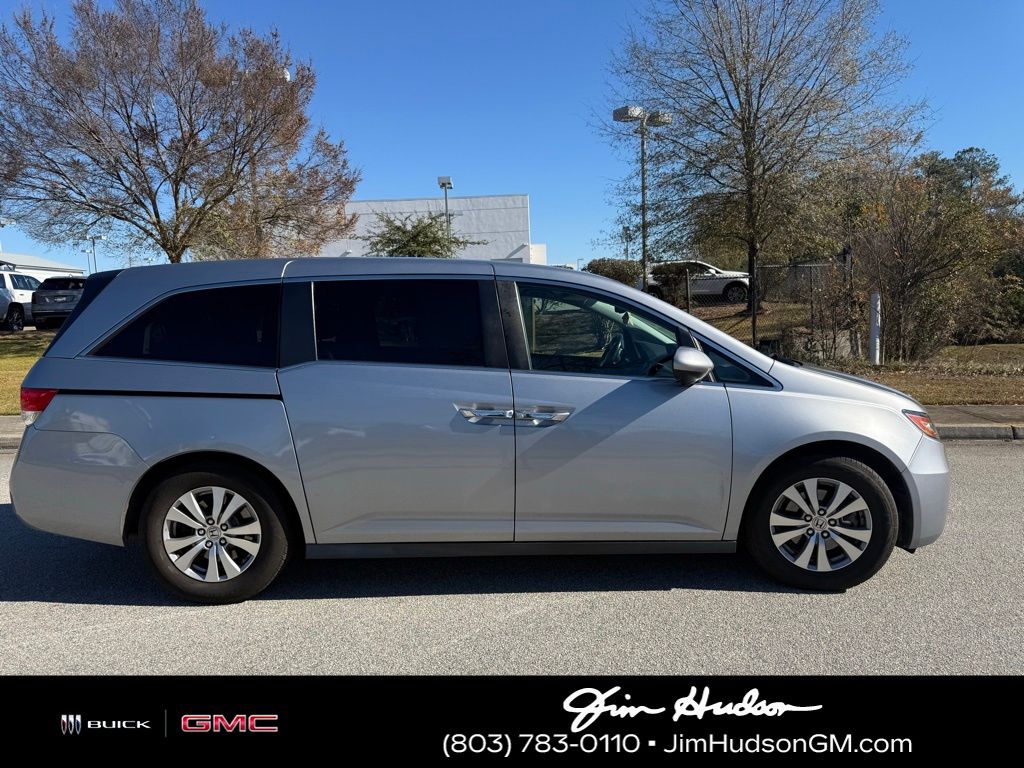 2016 Honda Odyssey EX-L photo 3