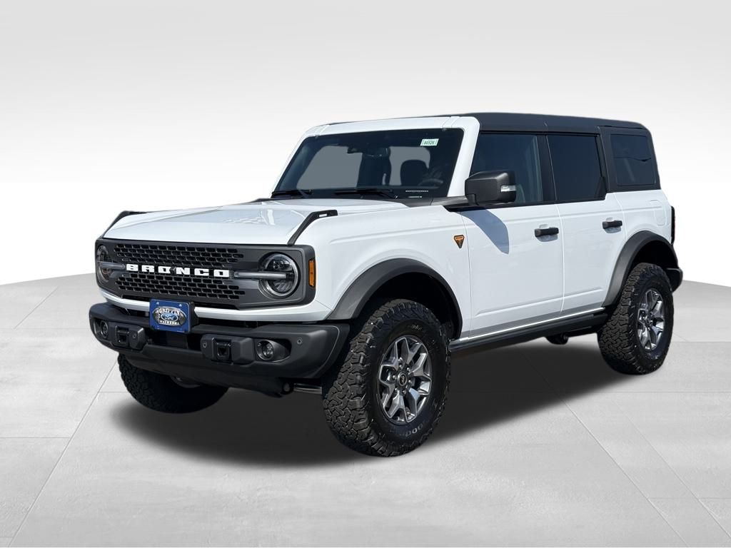 2025 Ford Bronco Badlands photo 2