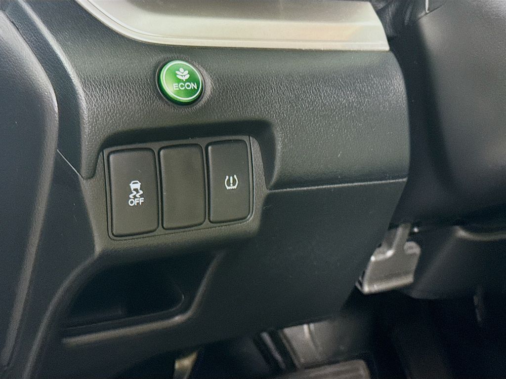 2016 Honda CR-V SE photo 9