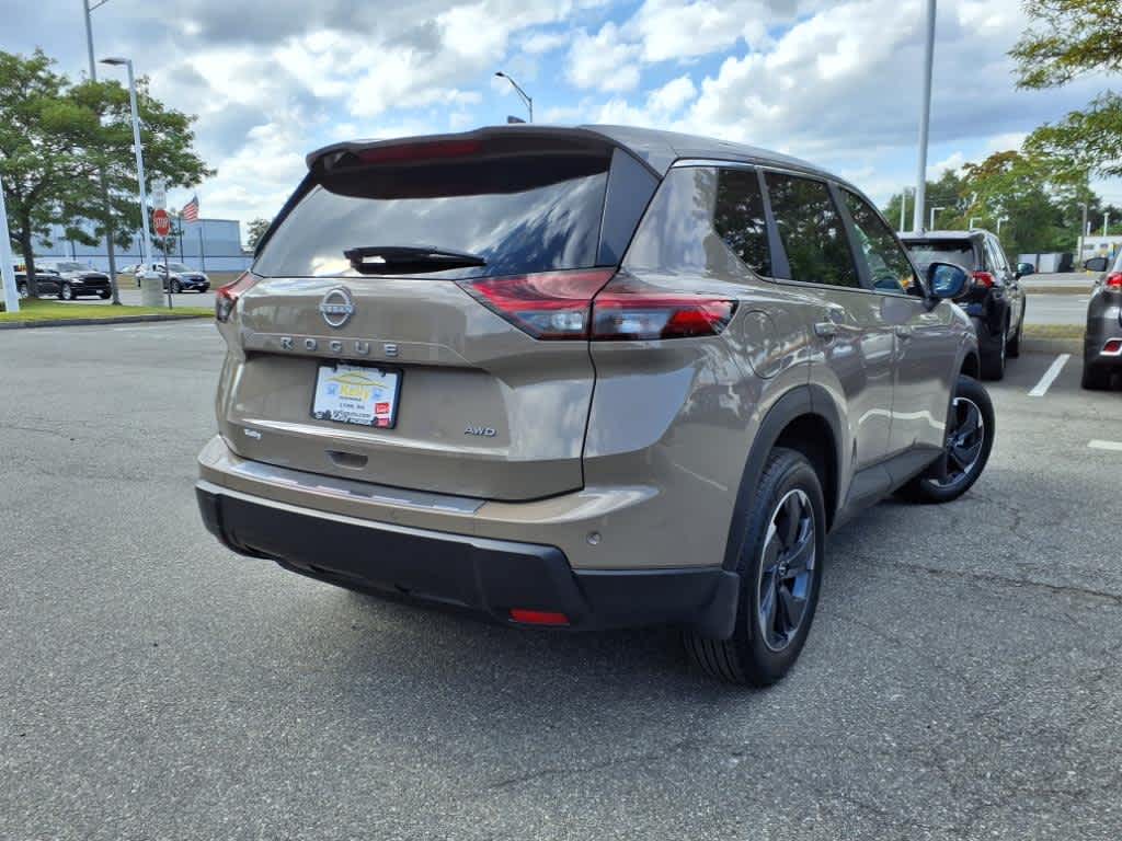 2025 Nissan Rogue SV photo 4