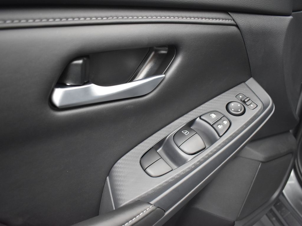 2025 Nissan Sentra SV photo 24