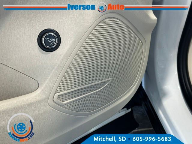 2023 Buick Envision Essence photo 11