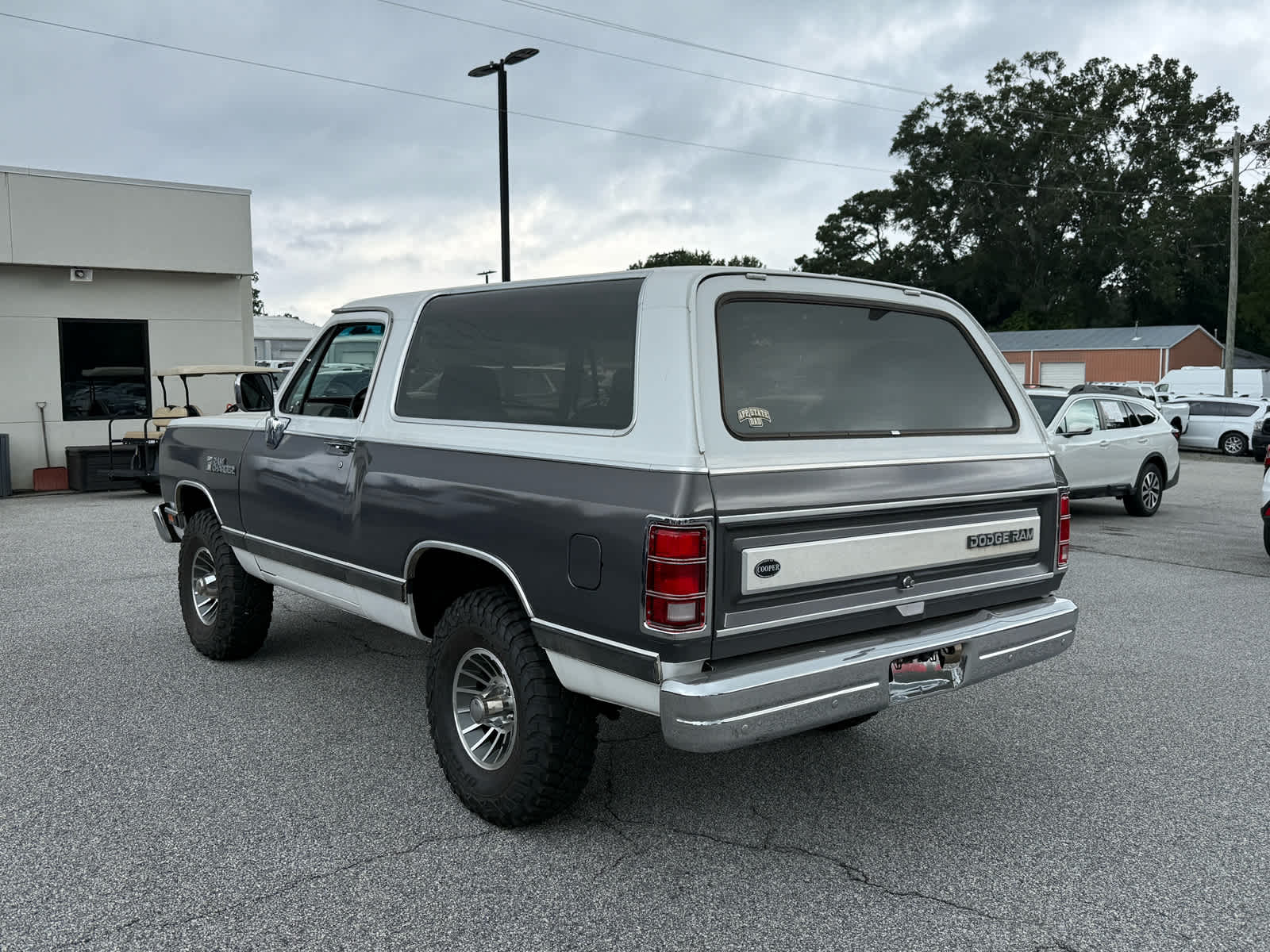 1989 Dodge Ram photo 4