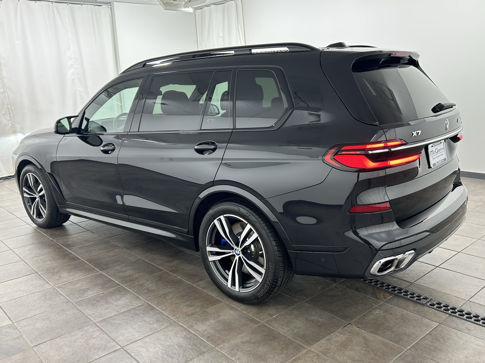 2025 Bmw X7 M60i photo 3