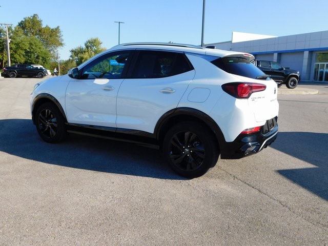 2024 Buick Encore GX Sport Touring photo 2