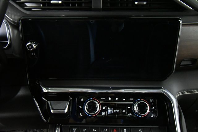 2024 Gmc Sierra 3500 HD Denali Ultimate photo 3