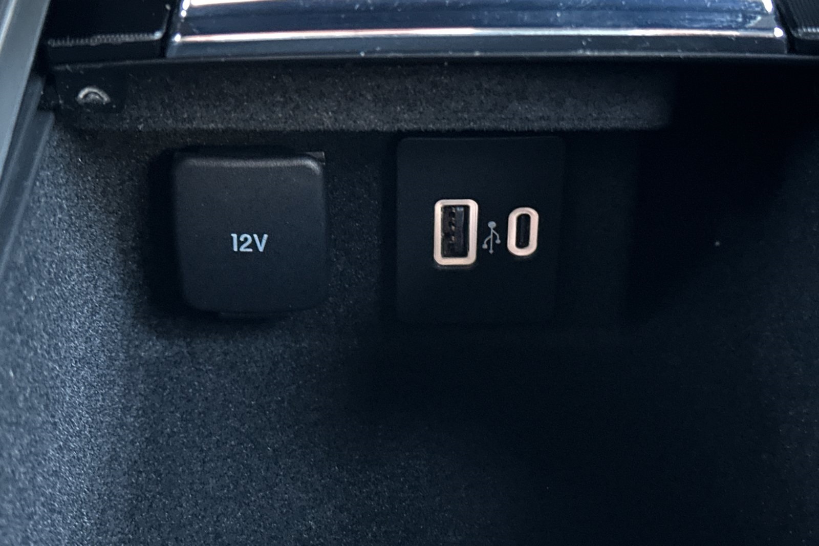 2021 Lincoln Corsair Standard photo 28
