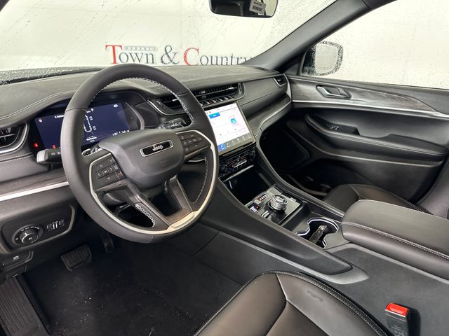 2025 Jeep Grand Cherokee Limited photo 20