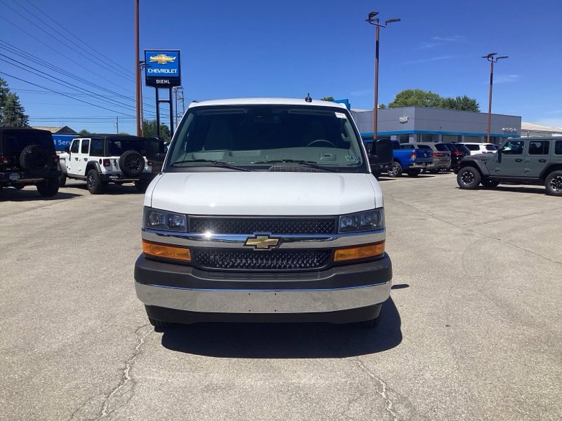 2025 Chevrolet Express 2500 Work Van photo 2