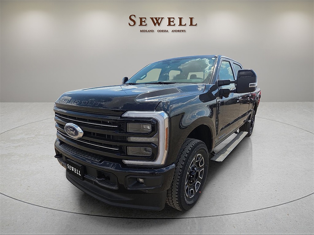 2026 Ford F-250 Super Duty Platinum's photo