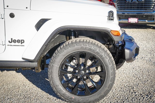 2025 Jeep Gladiator photo 5