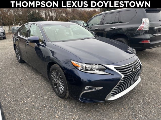 2018 Lexus ES 350's photo