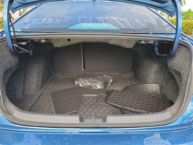 2019 Volkswagen Jetta SEL photo 22