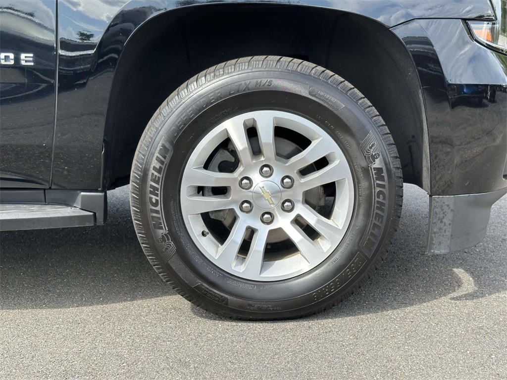 2019 Chevrolet Tahoe LT photo 23