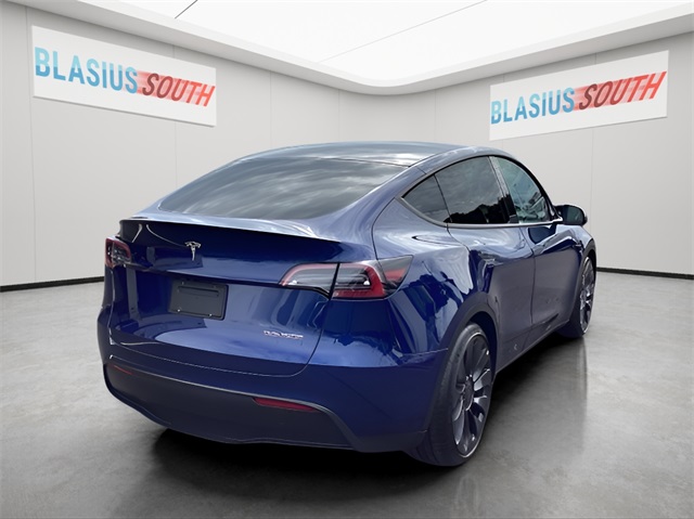 2023 Tesla Model Y Performance photo 3