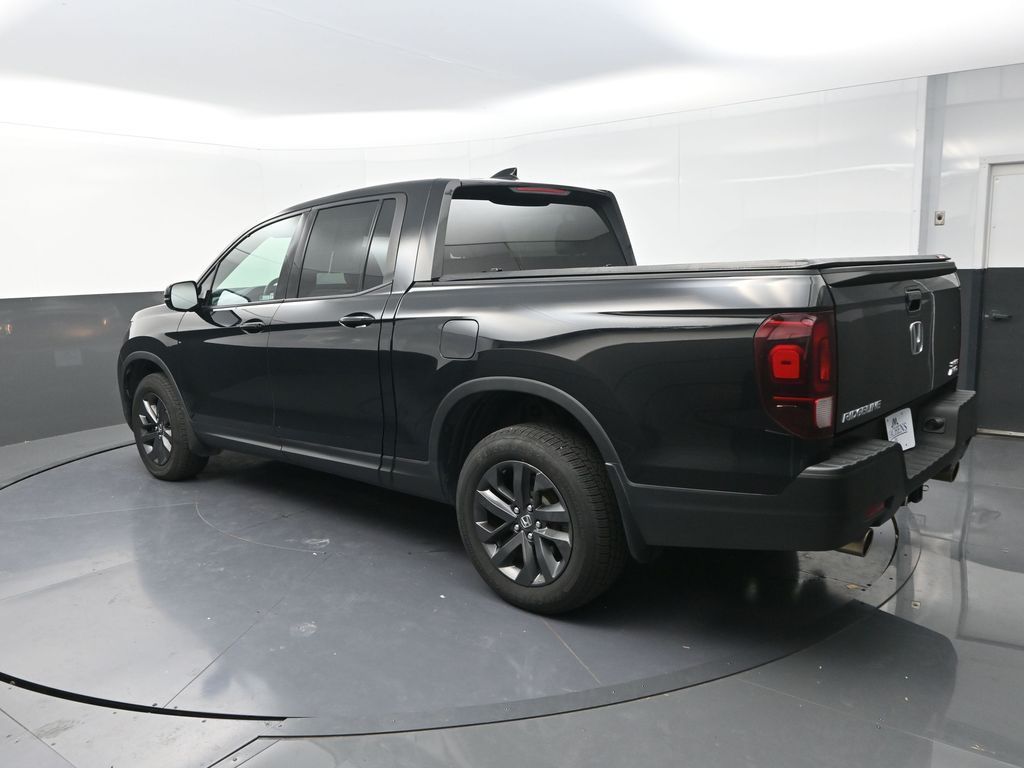 2021 Honda Ridgeline Sport photo 3