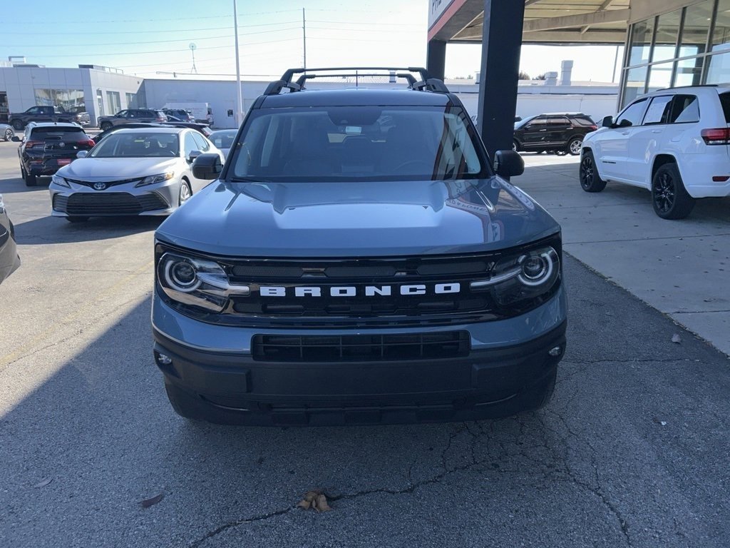 2022 Ford Bronco Sport Outer Banks photo 2