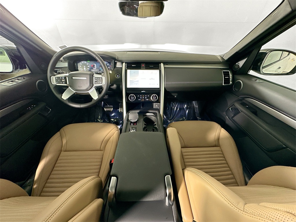 2025 Land Rover Discovery SE photo 24