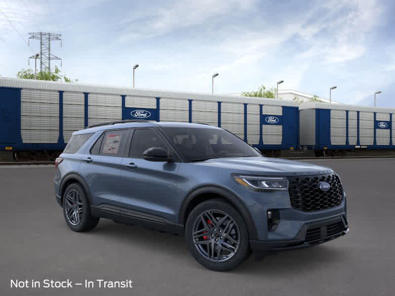 2025 Ford Explorer ST photo 7