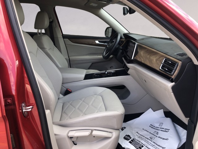2024 Volkswagen Atlas SE Technology photo 14