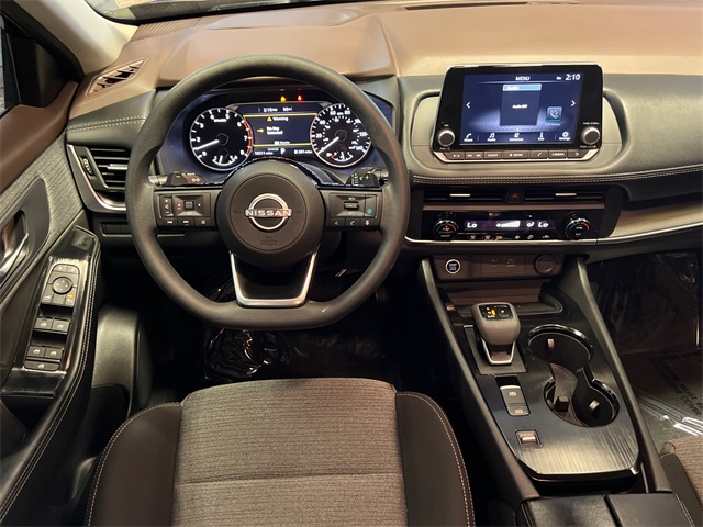 2023 Nissan Rogue SV photo 17