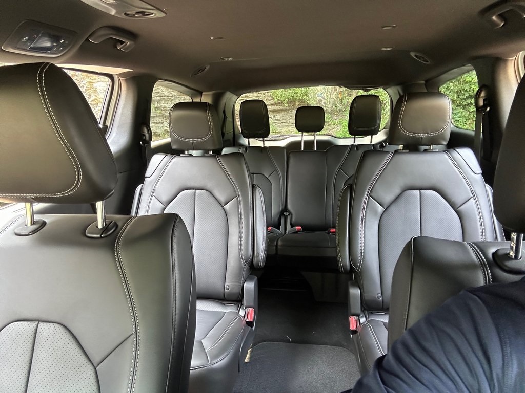 2026 Chrysler Pacifica photo 16