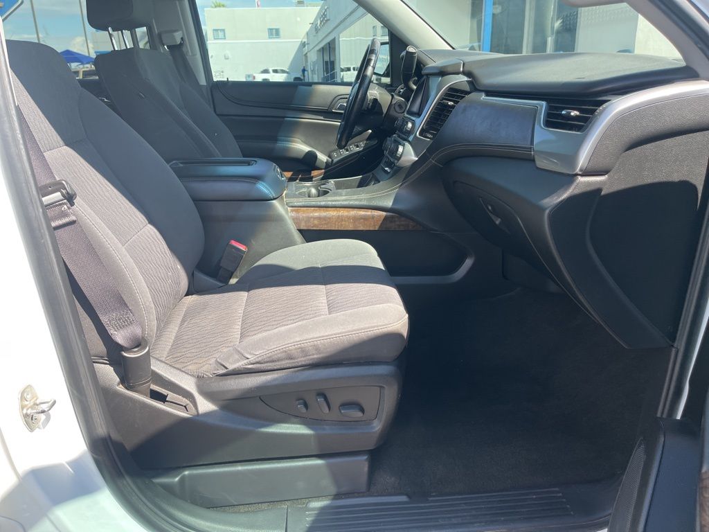 2017 Chevrolet Tahoe LS photo 14
