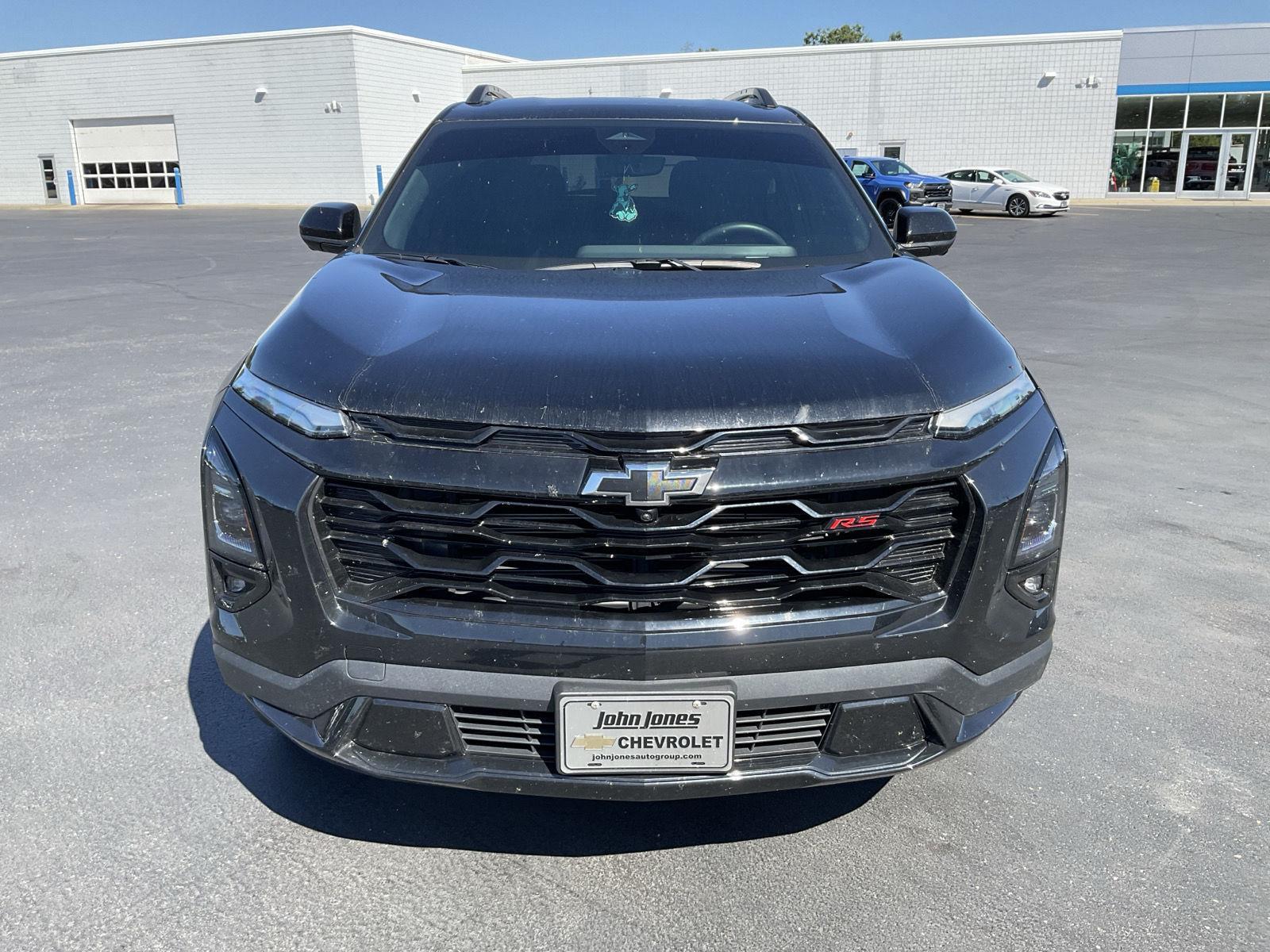 2025 Chevrolet Equinox RS photo 2