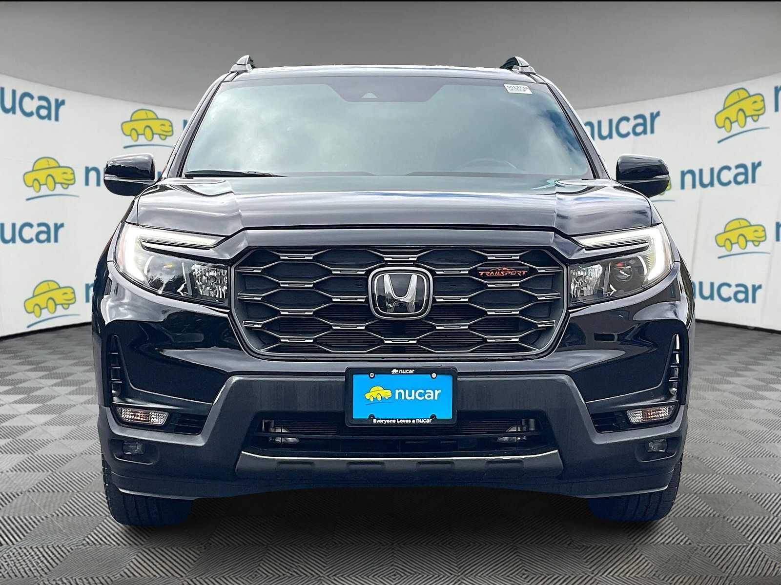 2022 Honda Passport TrailSport photo 2