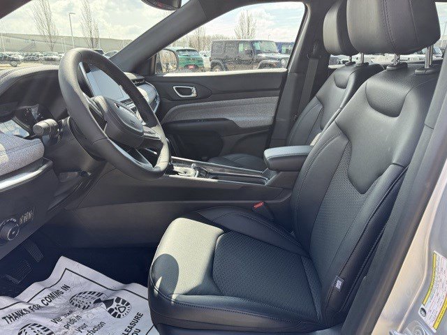 2025 Jeep Compass Latitude photo 6