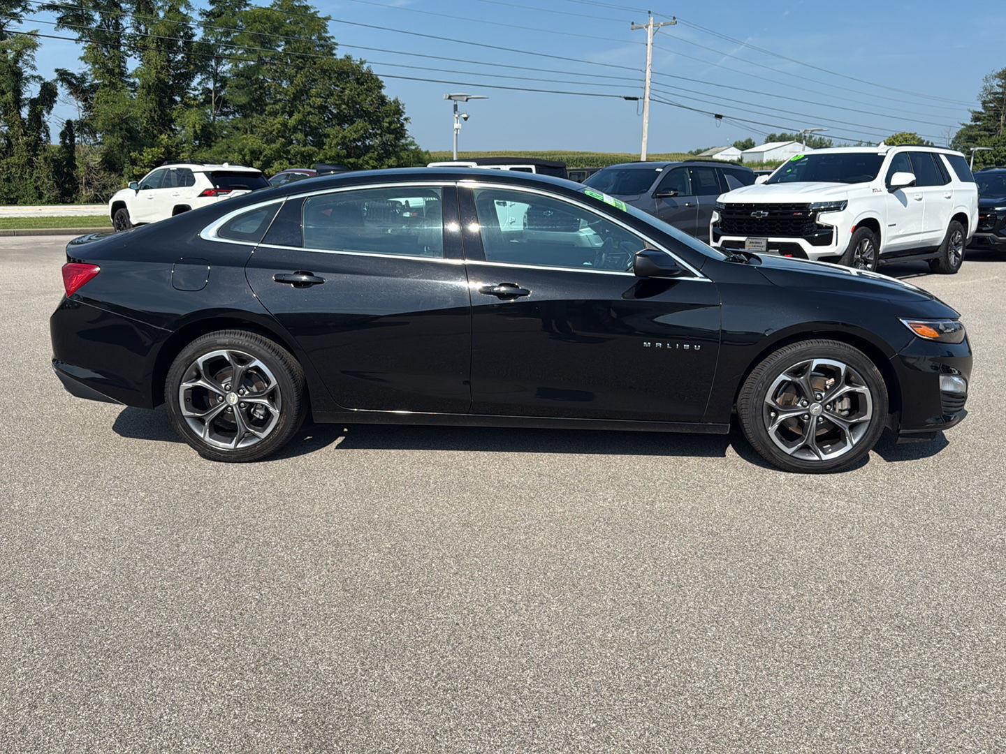 2023 Chevrolet Malibu 1LT photo 3