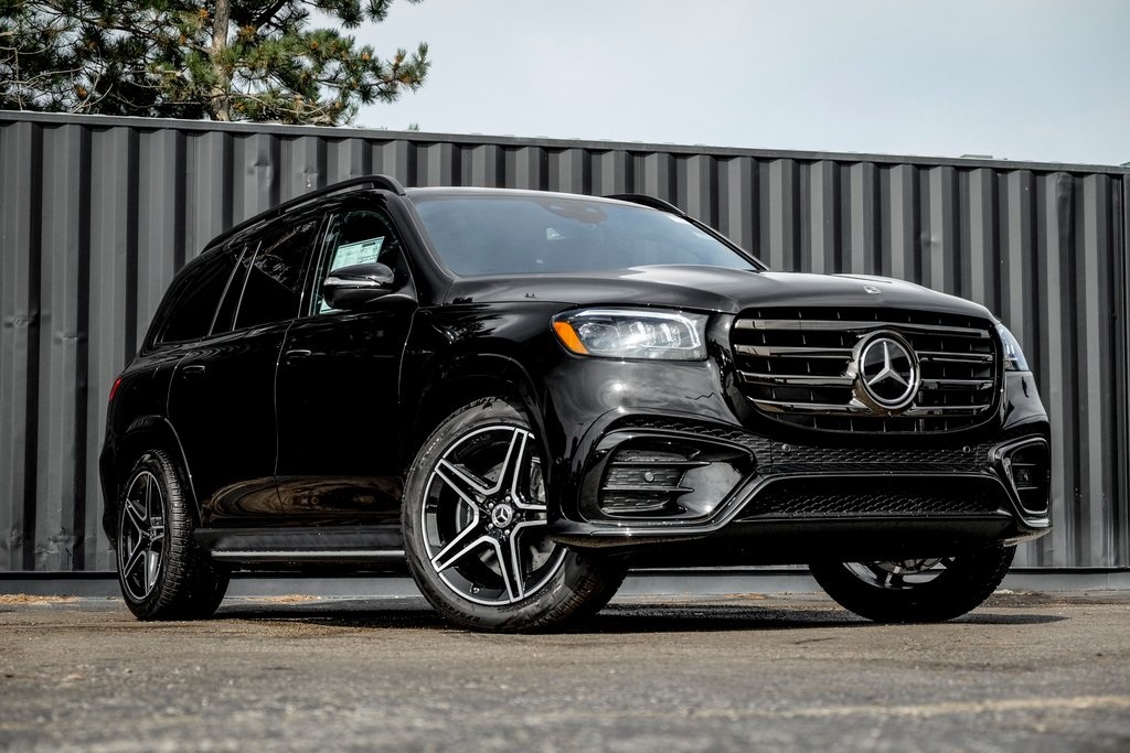 2026 Mercedes-Benz GLS Base's photo