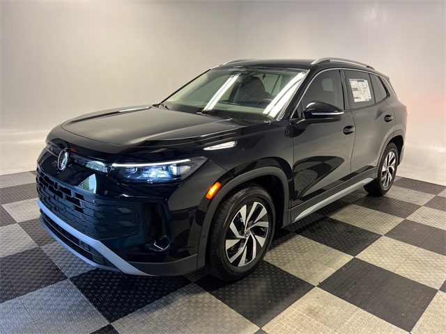 2026 Volkswagen Tiguan S photo 3